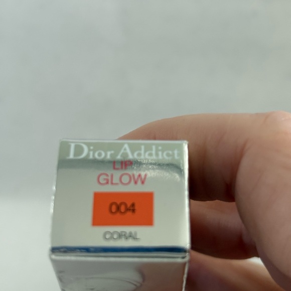 Dior Lip Glow Balm - Beautiful shade perfect for all skin tones- coral - Picture 4 of 6